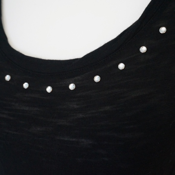 Forever 21 Medium lace back jeweled shirt - Picture 2 of 10